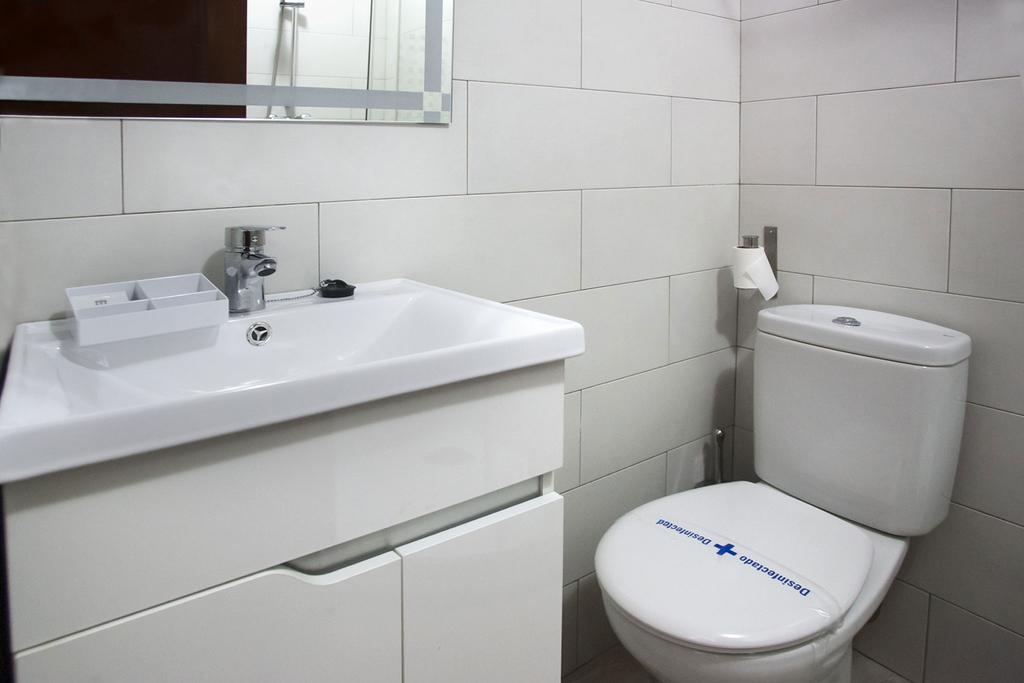 Hostal Crisol A Coruna Bagian luar foto