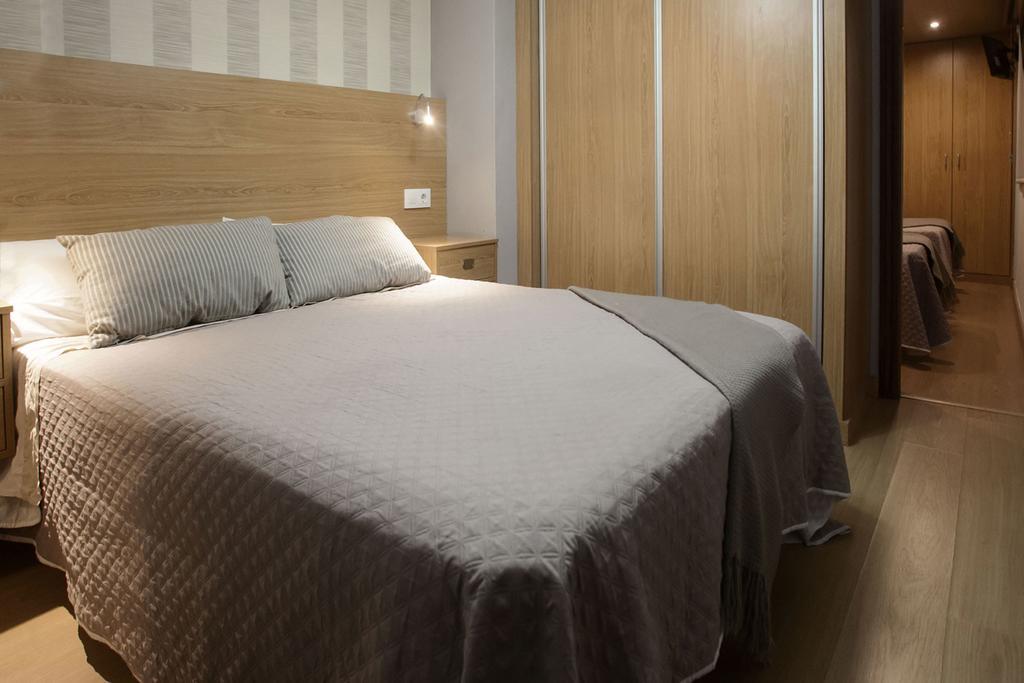 Hostal Crisol A Coruna Bagian luar foto